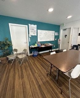 Redwood City apartment for rent - a conference room with a table and chairs