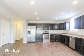 Avon house for rent - 8154 Brookville Way Avon, IN 46123