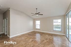 Wesley Chapel house for rent - the living room is clean and ready to use