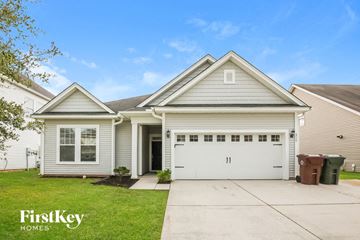 Moncks Corner house for rent - 215 Topsaw Lane Moncks Corner, SC 29461