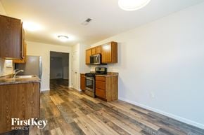 Columbus house for rent - 2604 Tealwater Trail Drive Columbus, OH 43207