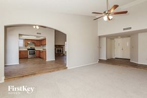 Glendale house for rent - 10015 N 65th Avenue Glendale, AZ 85302