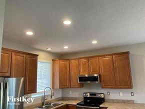 Commerce City house for rent - 10051 Dillon Commerce City, CO 80022