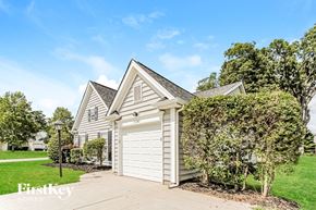 Charlotte house for rent - 16101 Wrights Ferry Road Charlotte, NC 28278