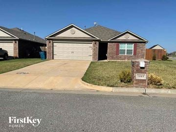 Newcastle house for rent - 1885 Bradford Place Newcastle, OK 73065