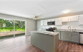 Bolingbrook house for rent - 240 Bristol Way