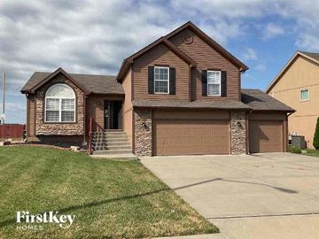 Kansas City house for rent - 8915 NE 101st Street Kansas City, MO 64157
