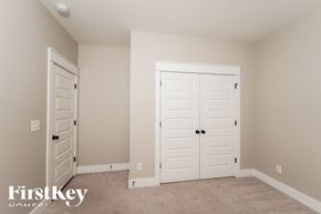 Gardendale house for rent - a bedroom with two closets and two doors