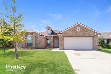 Burleson house for rent - 911 Joshua Dr Burleson, TX 76028
