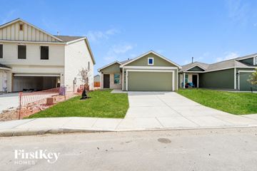 Converse house for rent - 10619 Mcclintock Dr Converse, TX 78109
