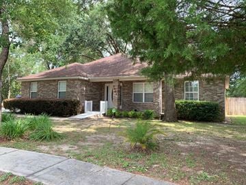 Crestview house for rent - 6444 Kylito Cr.