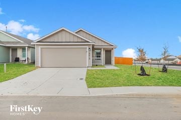 Converse house for rent - 10610 Mcclintock Dr Converse, TX 78109