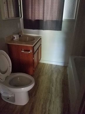 Windsor house for rent - 206 W Jackson