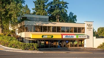 Bellevue apartment for rent - the building in which the hotel is located