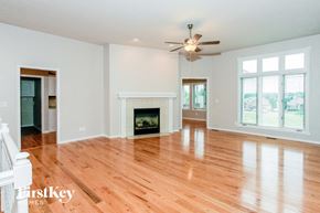 Basehor house for rent - 15541 Pine Ridge Basehor, KS 66007