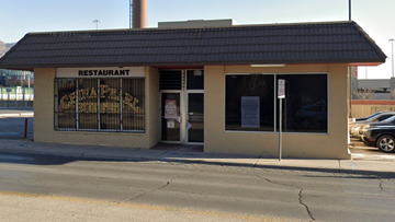 El Paso apartment for rent - A small restaurant with a sign that says "Grapes" on it.