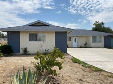 Fontana house for rent - 7325 Cypress Ave