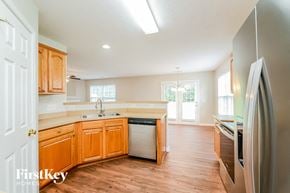 Kernersville house for rent - 7035 Hill N Dale Drive Kernersville, NC 27284