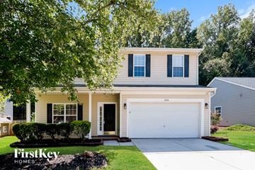 Charlotte house for rent - 2020 Pheasant Glen Road Charlotte, NC 28214