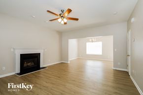 Charlotte house for rent - 2020 Pheasant Glen Road Charlotte, NC 28214