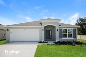 Davenport house for rent - the exterior of a house with a driveway and grass