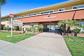 Buena Park apartment for rent - the building in which the hotel is located