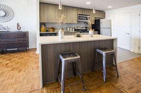 New Brunswick apartment for rent - The Vue apartment kitchen with quartz counter tops