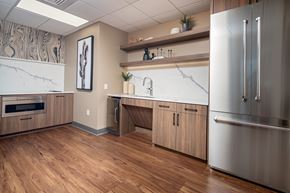 Austin apartment for rent - High Rise Apartments in Austin - SkyHouse Austin - SkyLounge Seating