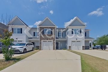 Greenville house for rent - 3704 Oak Leaf Way Ste E