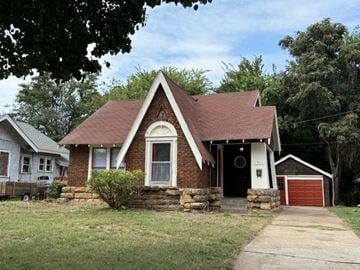 Tulsa house for rent - 1911 W Archer Pl