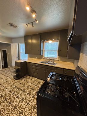 Tulsa house for rent - 549 East 47th Place North