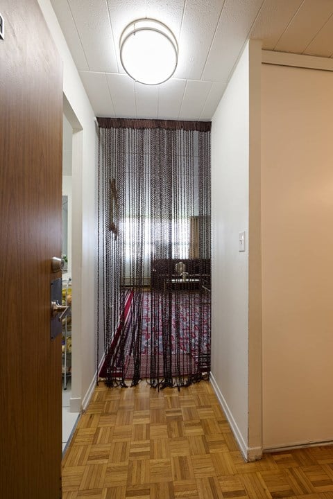 Floor plan for 3 beds, 1 bath, 890 sqft
