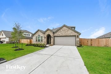 Mont Belvieu house for rent - 14915 Lake Shore Ave Mont Belvieu, TX 77523