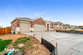 New Braunfels house for rent - an empty yard in front of a house