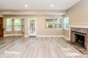 Charlotte house for rent - 9906 Elsenham Lane Charlotte, NC 28269