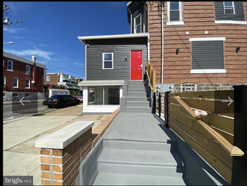 Philadelphia apartment for rent - the front porch of a house with a red door