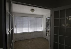 Los Angeles house for rent - 1039 E. 50th Street