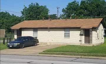 Killeen apartment for rent - a small house with a car parked in front of it
