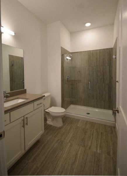 Floor plan for studio, 1 bath, 560 sqft