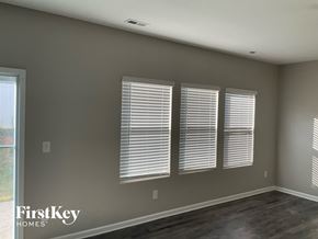 Charlotte house for rent - 2814 Curbstone Lane Charlotte, NC 28213