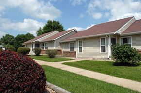 Adrian apartment for rent - Houston Plaza Exterior 1
