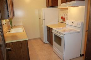 Adrian apartment for rent - Houston Plaza Interior 4