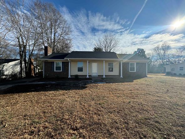 Lewisville house for rent - 7300 Lalanda Drive Lewisville, NC  27023