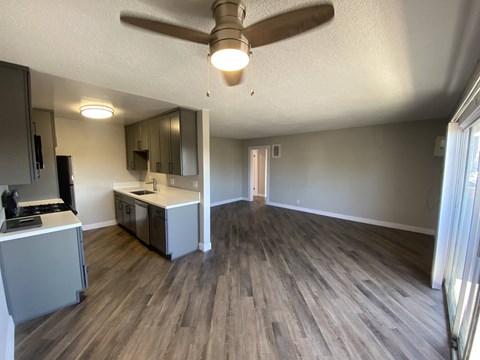 Floor plan for 2 beds, 2 baths, 900 sqft