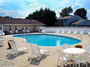 South Bend apartment for rent - Maple Lane Apartments Pool