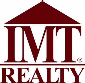 Old Lyme apartment for rent - The logo of a realty company is displayed.