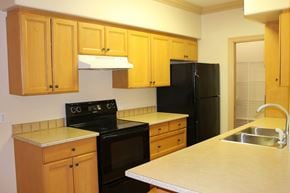 Fort Mcmurray house for rent - Royal Village - 9918 Gordon Avenue
