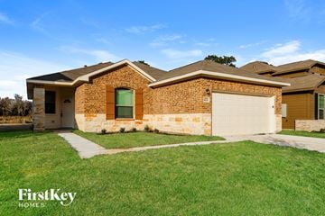 Beaumont house for rent - 14735 Country Club Road Beaumont, TX 77705