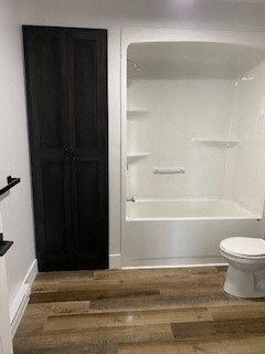 Kentville apartment for rent - a bathroom with a toilet and a shower