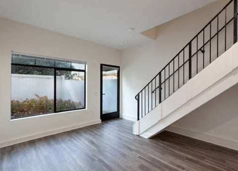 Floor plan for 1 bed, 1 bath, 736 sqft
